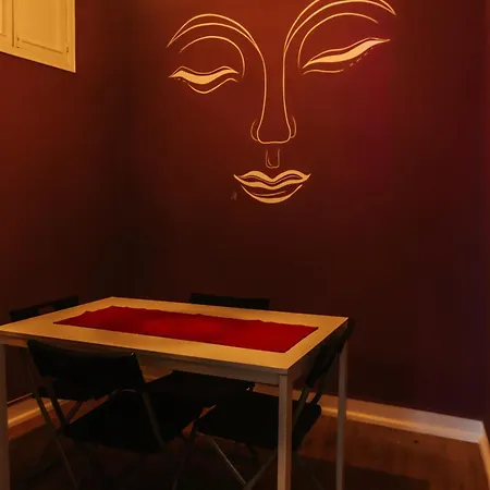 Гостевой дом Daniela's Central 303 *